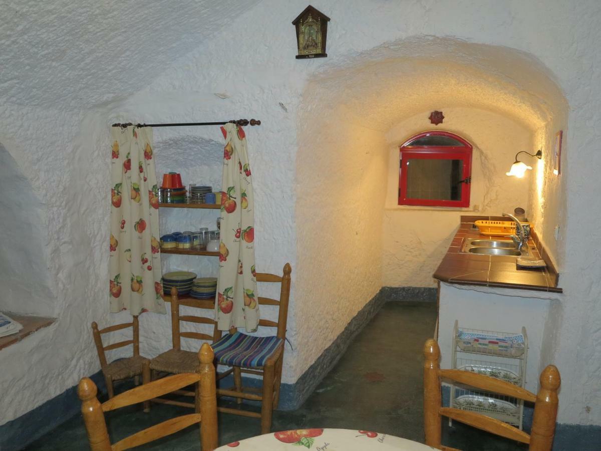 בית הארחה Graena 	Casa Cueva Lopera מראה חיצוני תמונה